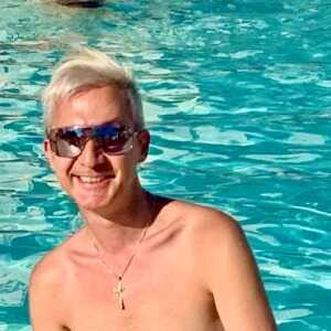 username, area photo